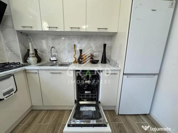 Casa individuala160 mp | 5 camere | 4 bai | 4 parcari - 5
