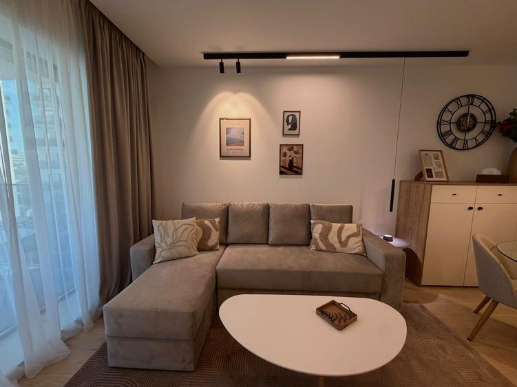 Apartament cu 2 camere decomandat, mobilat în Aviației