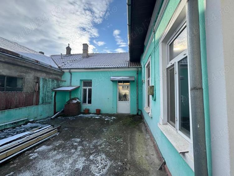 Spa?iu comercial + locuin?a, dublu acces stradal | Teren 300 mp | RED Imobiliare - 1