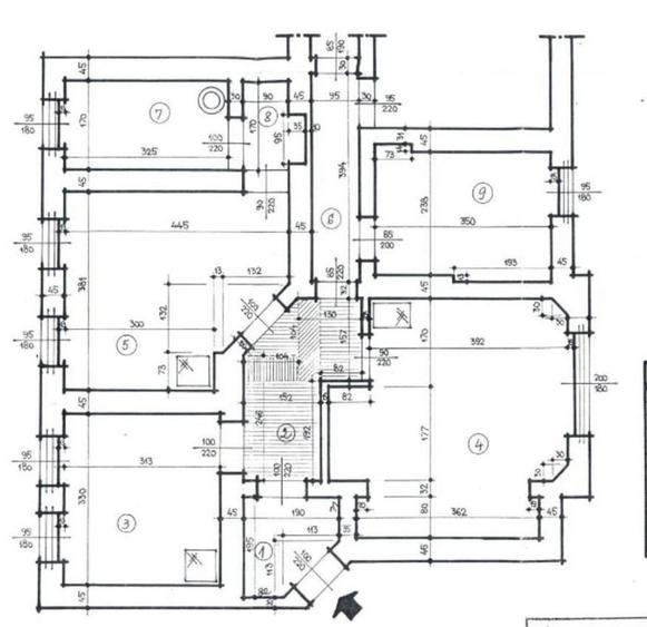 Apartament cu 3 camere decomandat în Universitate