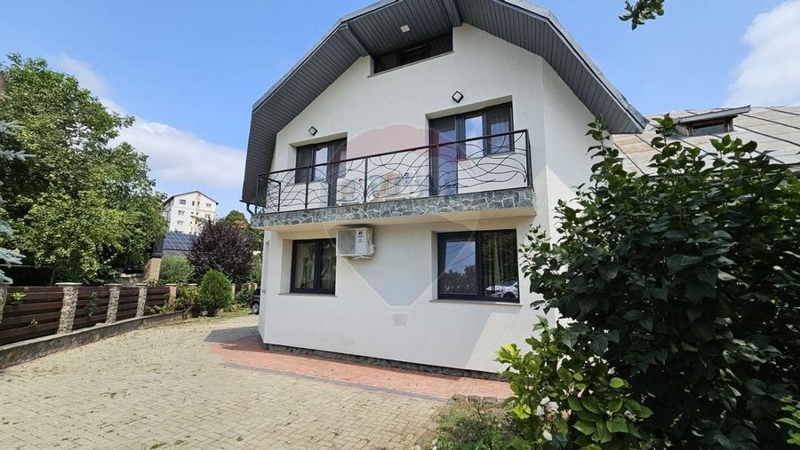 Casă / Vilă cu 7 camere si teren 1000 mp în zona Centrala-Suceava - 3