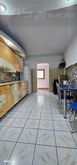 Apartament de 3 camere - Zona de jos - De inchiriat - 9