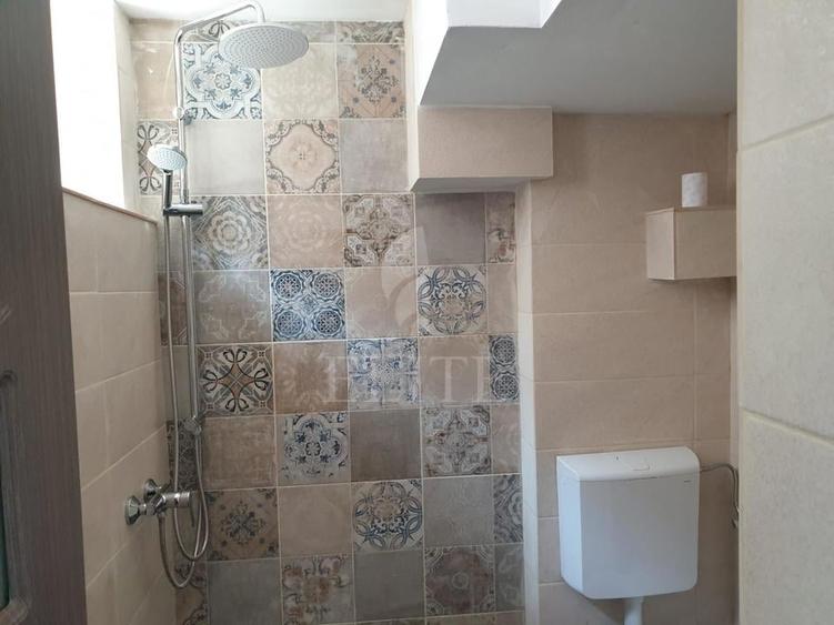 Apartament 2 camere &icirc;n zona DECEBAL - 12
