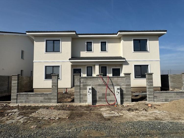 Duplex modern de vanzare in Mosnita Noua aproape de Centura Kaufland - 1
