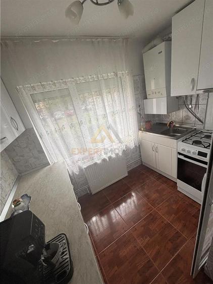 Apartament 4 camere 84 mp utili pretabil pentru investitie sau locuit - 12