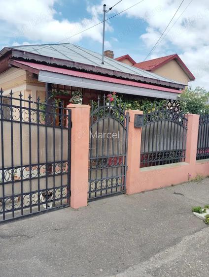 Casa de vanzare -Rm Sarat jud Buzau