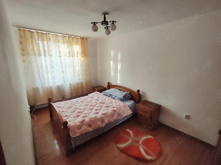 Inchiriez Apartament 2 Camere Gaesti - 3