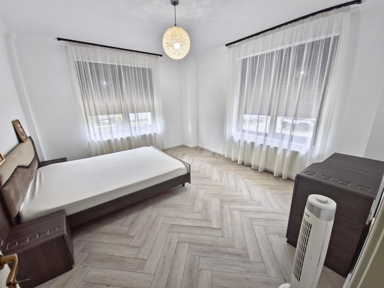 Mamaia Central 3 camere spatios Termen lung - 3