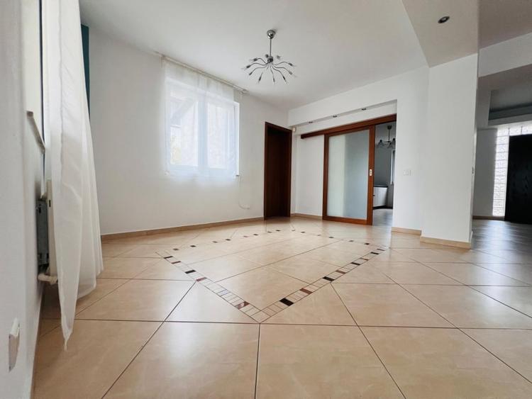 Casa de inchiriat cu sauna si piscina in complexul  Gradinile Soarelui - 5