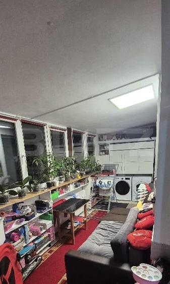 Apartament cu 3 camere, zona Porii - 11