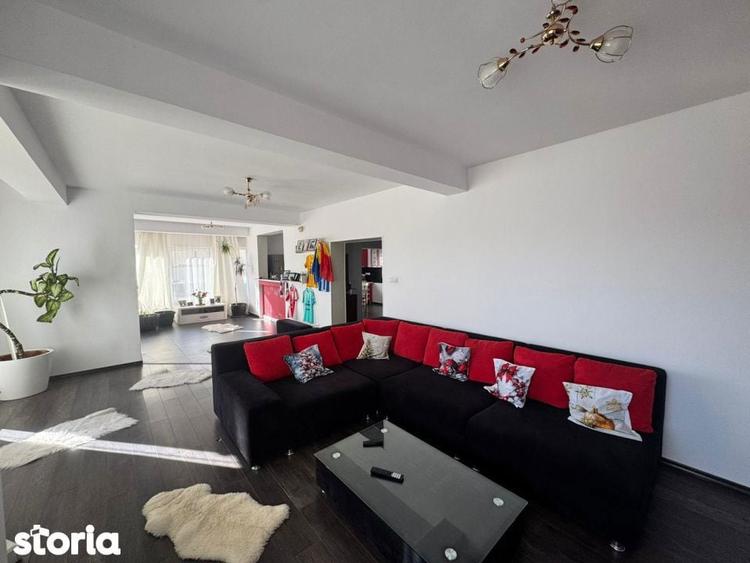 0% Comision: Proprietate deosebita, 2 vile si terasa generoasa pentru - 8