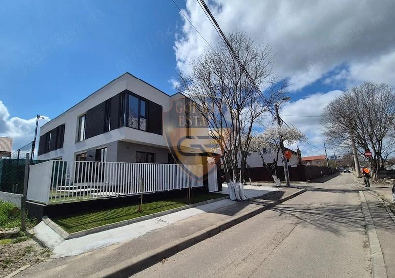 Duplex cu 5 camere cu Canalizare în Palazu Mare