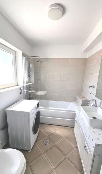 Casă individuală cu 4 camere cu Teren 200 Mp în Tunari
