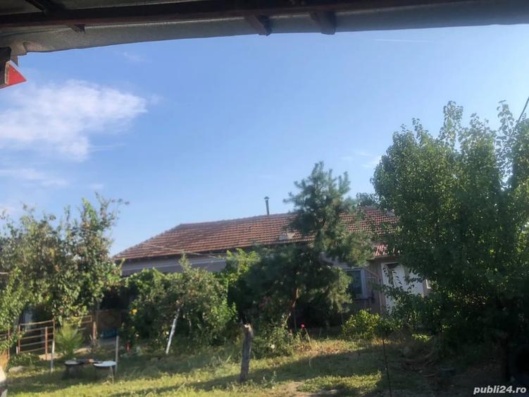 Casă cu 5 camere în Țigănești