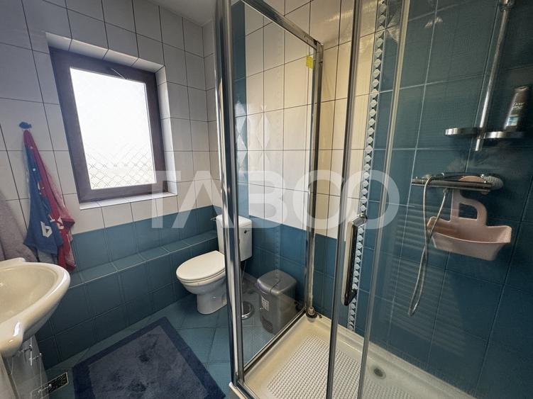 Duplex cu 5 camere cu Canalizare în Turnișor