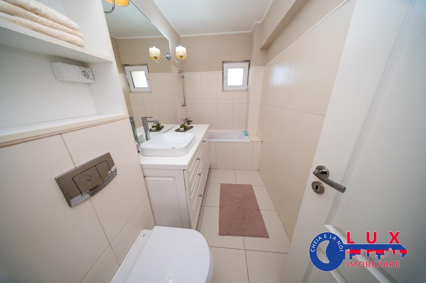 Apartament cu 3 camere decomandat în Babadag