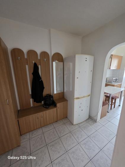 Garsonieră decomandată în Rogerius