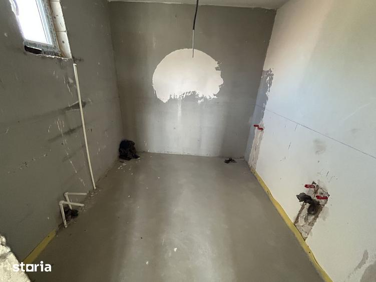 Casă cu 4 camere cu Teren 224 Mp în Sud