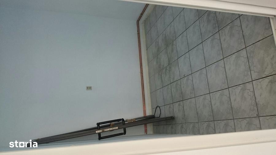 Spațiu comercial, de 100 mp, în Central