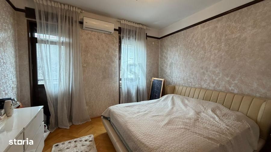 Casă cu 4 camere în Polonă