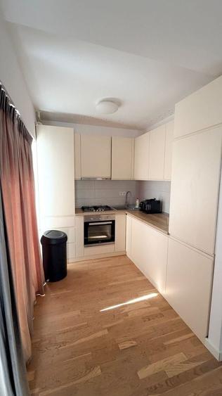 Apartament cu 3 camere decomandat, mobilat în Aviației