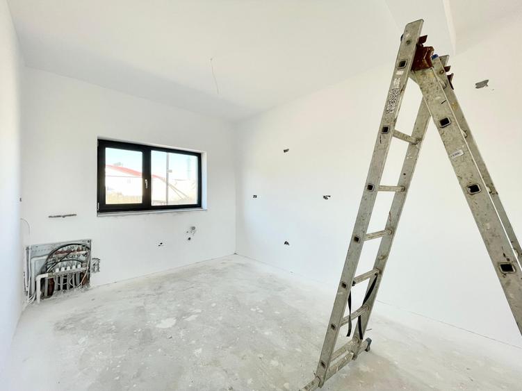 Duplex cu 3 camere cu Canalizare în Moșnița Nouă