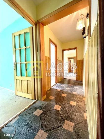 Apartament cu 3 camere în Central
