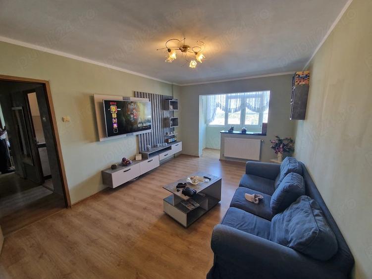 Apartament cu 3 camere decomandat în Nord