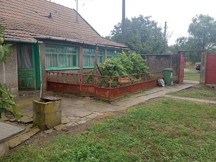 Casă cu 2 camere în Dorobanți