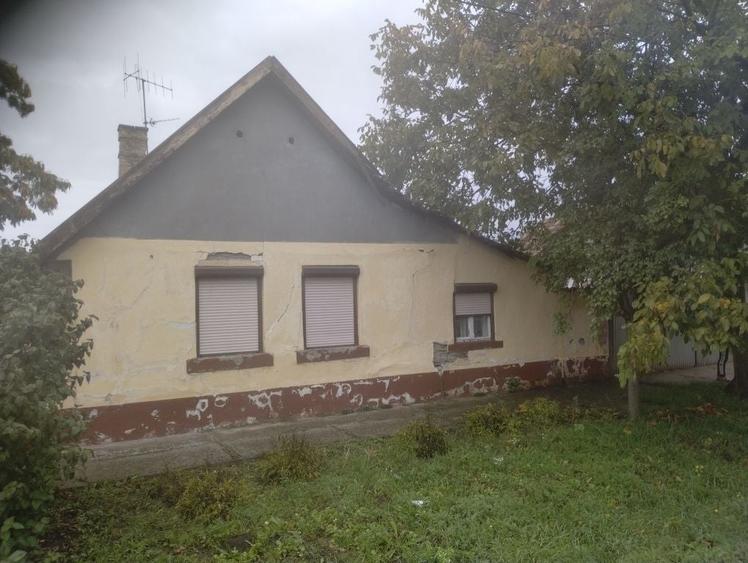 Casă cu 2 camere în Central