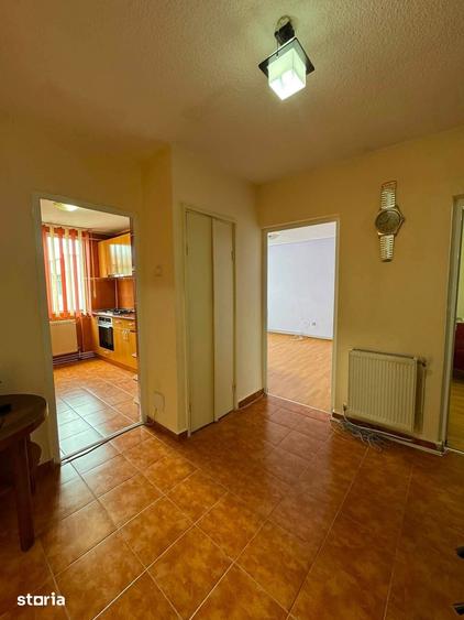 De vanzare apartament cu 3 camere, 2 bai si balcon, spatios 56900euro - 7
