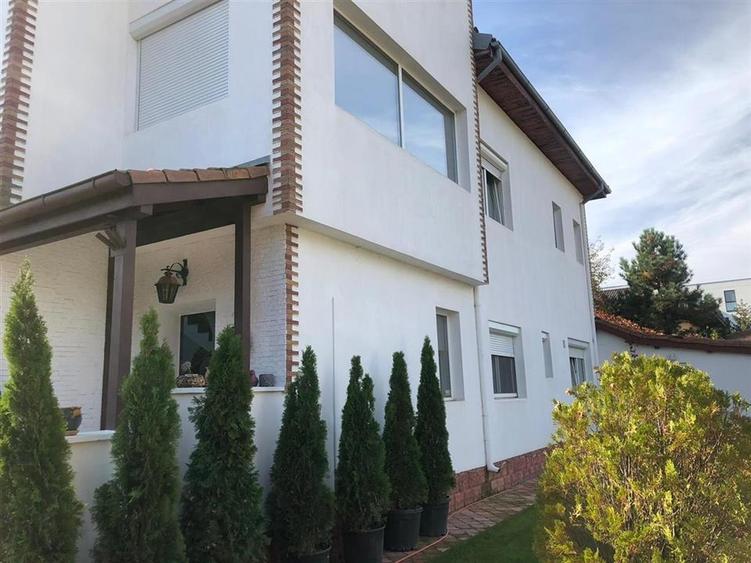 Vila individuala P+1+M / Iancu Nicolae / British Scool - 1