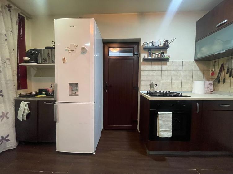 Universitatea Hyperion- Apartament 2 camere la Curte - 25