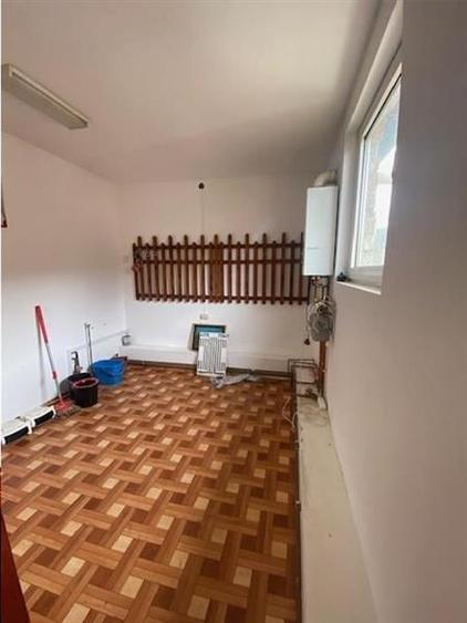 spatii servicii zona centrala - 7