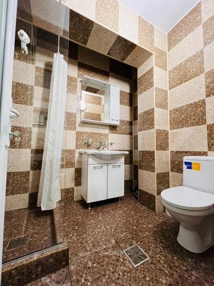 Garsonieră decomandată, mobilată în Calea București
