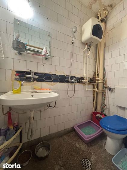 DGM Imobiliare: Camera camin str. Spaniei-Nanterre, et. 1/4 - 4