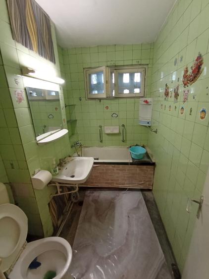 Apartament 3 camere Podul de Piatra, parter, eliberare imediata - 9