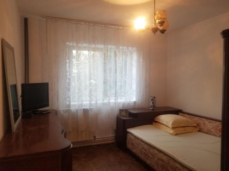 Apartament cu 2 camere semidecomandat în Beba Veche