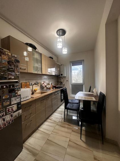 SECTOR 4- APARTAMENT 3 CAMERE 2 BAI - Etaj 1 - 12