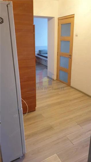 1 camera, parter, Mobilat si Utilat, Bariera - 4