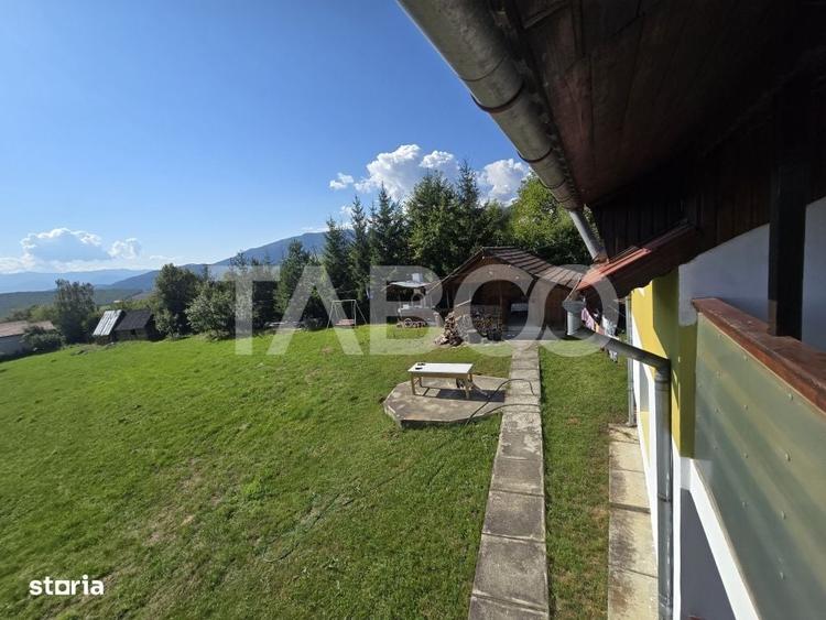 Casă cu 3 camere cu Teren 900 Mp în Sadu