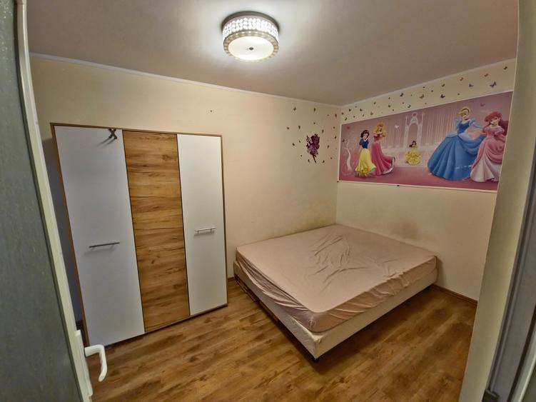 Groapă Inel II 3 Camere  Etaj 1  Semidecomandat  Centrală Gaz  Mobilat - 3