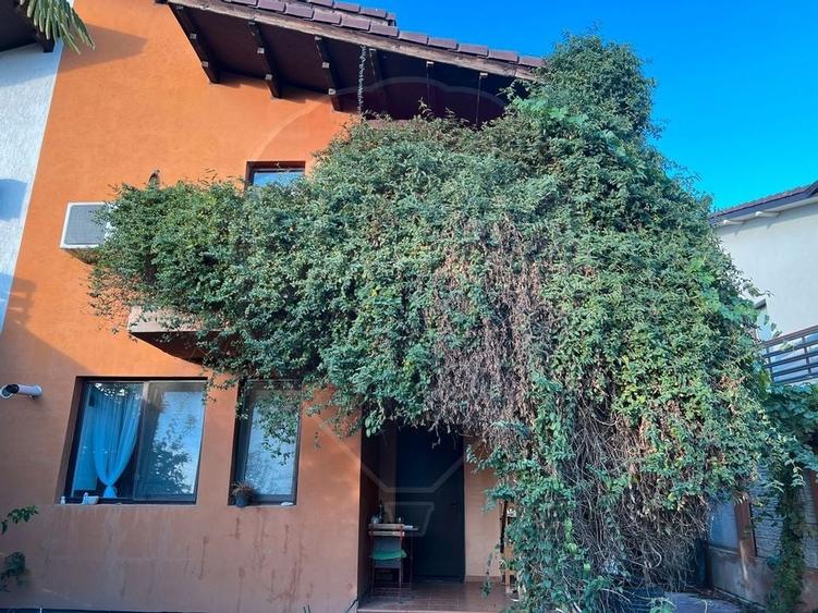 Casă / Vilă cu 4 camere de închiriat - 10