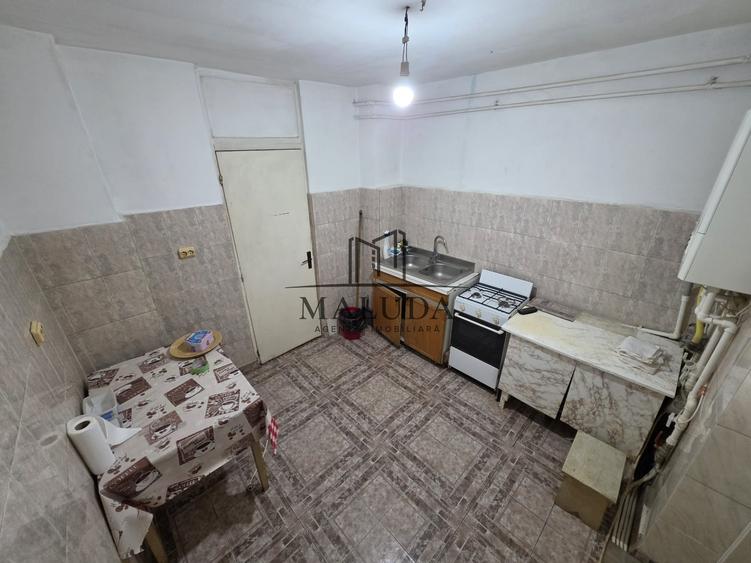 Apartament de vânzare - 9