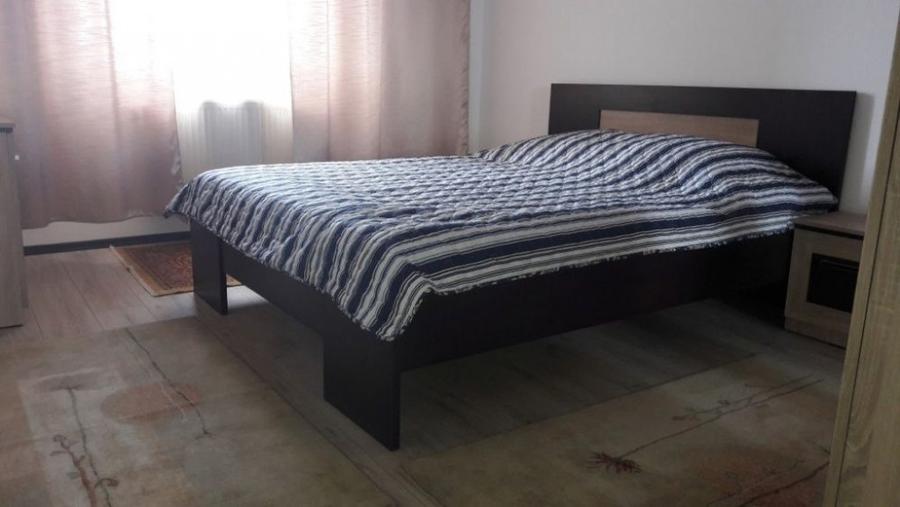 Apartament o camera zona Traian - 3