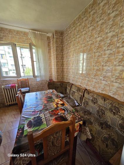 Apartament 3 camere zona Margeanului - 4