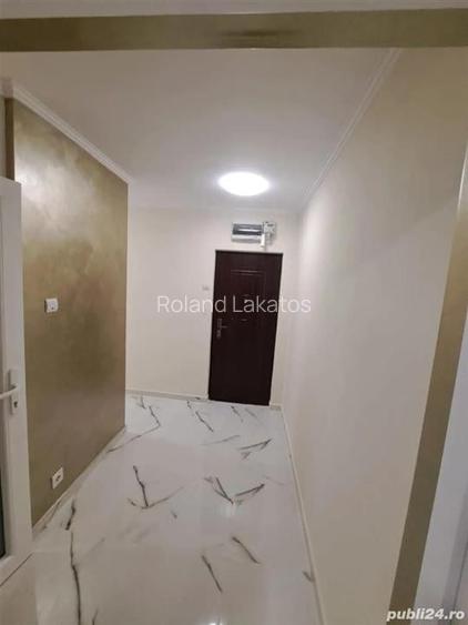 RECO . Apartament cu 2 camere Etajul 1  .  Rogerius .