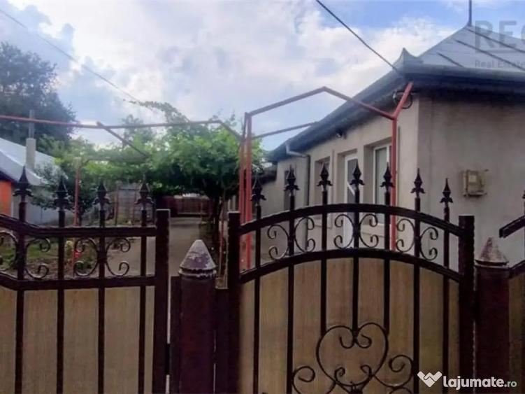 Casa renovata 4 camere cu teren 1800m Smeeni - 12