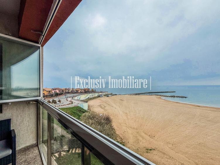 Vedere Frontala la Mare si Plaja la Picioare - Apartament cu Parcare Privata - 9