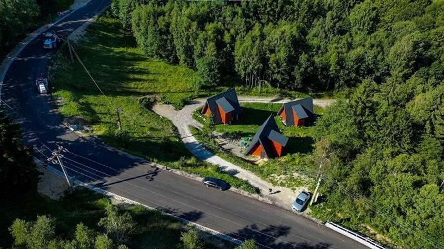 FILM! Case mobilate,echipate,5.700mp teren, rezidential/investitie,Bran, Moieciu - 9